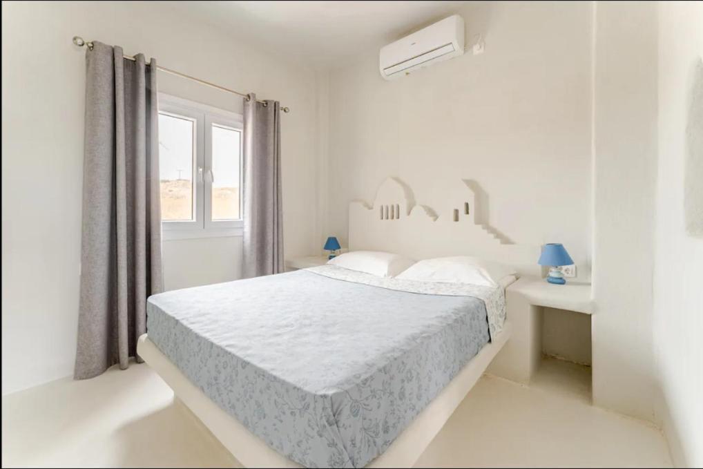 Drakkar Houses Fira  Luaran gambar