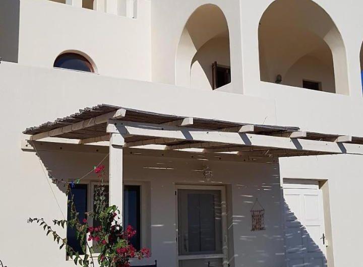 Drakkar Houses Fira  Luaran gambar