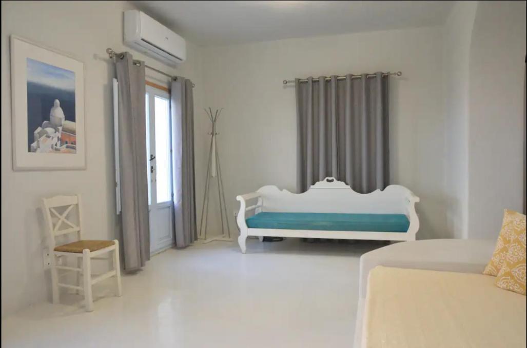Drakkar Houses Fira  Luaran gambar