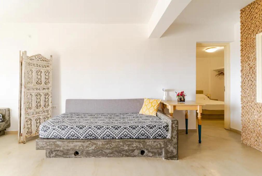 Drakkar Houses Fira  Luaran gambar